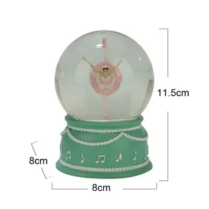 Figurita personalizada de bajo precio, suministros de ballet, globo de nieve, bola de cristal, miniglobo de agua, nieve, china, venta al por mayor