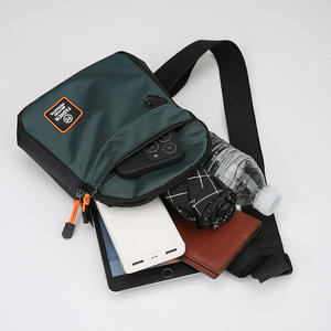 กระเป๋าคาดหน้าอกแฟชั่นสำหรับผู้ชาย กระเป๋าสะพายข้างขนาดเล็กน้ำหนักเบาสำหรับชุดประจำวัน การเดินทางเพื่อธุรกิจ การใช้งานแบบลำลอง - Product Image 3