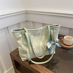 กระเป๋าหนัง PU สำหรับผู้หญิง กระเป๋าสะพายไหล่ความจุขนาดใหญ่พร้อมริบบิ้น - Product Image 2