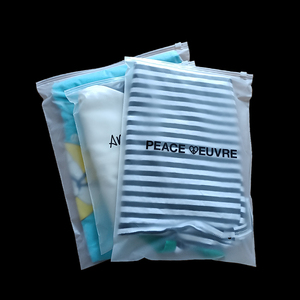 Bolsa <span class=keywords><strong>con</strong></span> <span class=keywords><strong>cremallera</strong></span> de PE ecológica a precio de fábrica, bolsa de plástico <span class=keywords><strong>con</strong></span> <span class=keywords><strong>cremallera</strong></span> personalizada <span class=keywords><strong>con</strong></span> candado <span class=keywords><strong>para</strong></span> <span class=keywords><strong>ropa</strong></span> y grado alimenticio <span class=keywords><strong>para</strong></span> tiendas - Product Image 3