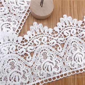 Arrivo di latte di seta tessuto di pizzo francese solubile in acqua floreale Tulle per matrimoni più GPO lacci di fiori moda da <span class=keywords><strong>Surat</strong></span> - Product Image 6