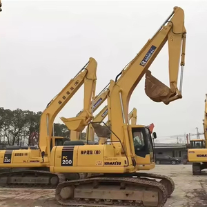 Excavadora Komatsu PC200 Usada en Buen Estado, Motor Cummins, 29 Toneladas de Peso Operativo, Capacidad de Cucharón de 1.7m, Sin Fugas de Aceite, Limpia - Product Image 1