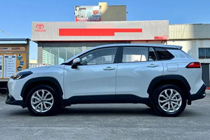 <span class=keywords><strong>Toyota</strong></span> Frontlander SUV, Vehículo Usado de 4 Ruedas, Volante a la Izquierda, Vehículo a Gasolina - Product Image 5