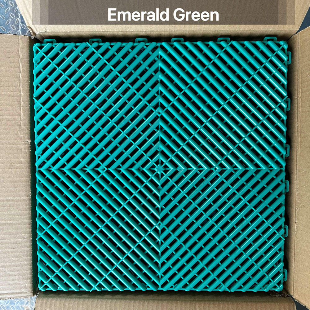 สีเขียวมรกต