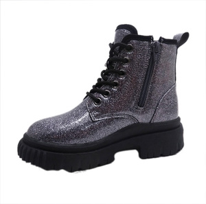 Botines con logotipo personalizado para bebé y <span class=keywords><strong>niño</strong></span>, <span class=keywords><strong>botas</strong></span> de trabajo de cuero PU, vaquero, diseño personalizado, venta al por mayor de fábrica - Product Image 1