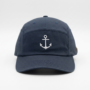 Gorra de 5 Paneles con Logotipo Personalizado Bordado, Perfil Medio, Visera Precurvada, Alta Calidad, Algodón Azul Marino, Correa Ajustable - Product Image 1