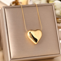 TG-1025 Collier pas cher en acier inoxydable plaqué or 18 carats pour femme, pendentif sourire papillon, coquillage, cœur, cadenas, bijou cadeau