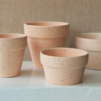 Pot Tanaman Sukulen/Kaktus Keramik/Tanah Liat Kecil Desain Modern, Sederhana, dan Kreatif untuk Dekorasi Meja dan Balkon