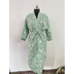 Robes de demoiselles d'honneur 100% coton, vintage, grande taille, style bohème hippie, imprimé floral, kimono élégant, peignoir d'été, vêtements de nuit faits à la main - Product Image 2