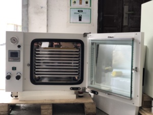 Horno de Secado al Vacío Digital de Laboratorio CHINCAN VO-16050, 1.9CF 50L RT~150°C, con Luz LED Integrada y 10 Estantes, Manija de Puerta de Acero Inoxidable - Product Image 2