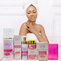Ensemble de soins de beauté Lustre, personnalisé pour réduire l'hyperpigmentation et pour unifier le teint et rendre la peau souple, lisse et impeccable sur tout le corps.