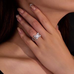 Bague en argent S925 incrustée de moissanite 2 carats, style punk, robuste, individuel, <span class=keywords><strong>mature</strong></span>, dominant, luxe léger - Product Image 4