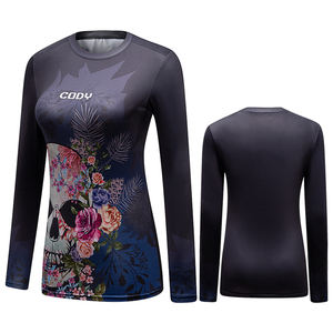 Haut de surf à manches longues imprimé UV pour femmes, logo personnalisé, sublimation, compression, rash guard pour femmes - Product Image 5