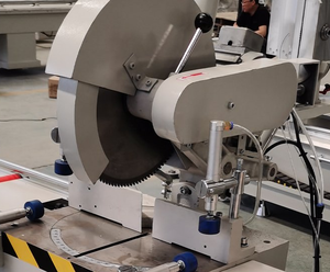 Máy cưa đầu đơn 45 và 90 độ dùng cho nhôm và <span class=keywords><strong>profile</strong></span> PVC với lưỡi cưa 450mm - Product Image 4