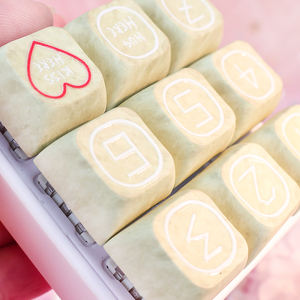 Tasti in Plastica Personalizzati con Logo in Stile Anime, Luminosi e Stampati UV, Clicker Antistress con Portachiavi, Regali Promozionali - Product Image 4