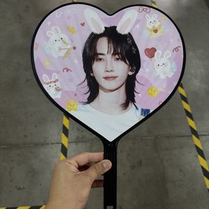 Pvc personalizzato doppio lato <span class=keywords><strong>kpop</strong></span> <span class=keywords><strong>shop</strong></span> mini picchetto <span class=keywords><strong>kpop</strong></span> prodotto cuore picchetti per <span class=keywords><strong>Kpop</strong></span> concerto merch - Product Image 4