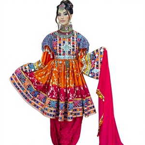 Vestido afgano Kuchi de tela Banarasi, conjunto bordado de 3 piezas para uso diario informal, hermoso bordado y diseño de vestido. - Product Image 1
