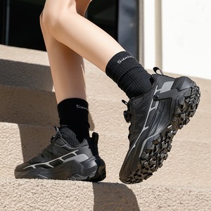Nuevo Modelo Verano 2026: Zapatillas Deportivas Profesionales para Hombre con Malla Transpirable, Cierre Giratorio y Diseño Calado para Correr al Aire Libre - Product Image 2