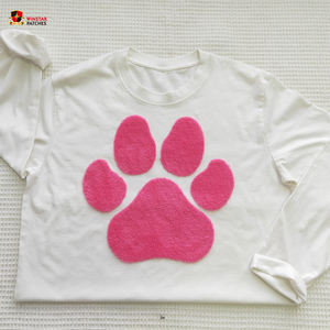 Nouveau design vente en gros de patte de chien DTF Fluffy Puff Flock Fourrure de transfert de chaleur grand Chenille découpé au laser fer sur patchs personnalisés pour les vêtements - Product Image 3