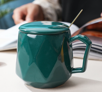 Ensemble cadeau de Noël écologique de luxe en céramique pour la maison : tasse à lait, mug à café, couvercle et cuillère pour cadeaux de mariage