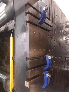 Usato <span class=keywords><strong>macchine</strong></span> haitiano vendita popolare 2250Ton macchina per lo stampaggio ad iniezione di plastica per la produzione di serbatoi d'acqua - Product Image 2