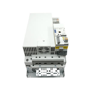 Nuevo Servoaccionamiento Lenze Original E84AVSCE3034VB0, Inversor de Frecuencia E84AVHCE5524SB0 16896152 16628434 13721684 E70ACMDE0104SA2ETR - Product Image 3