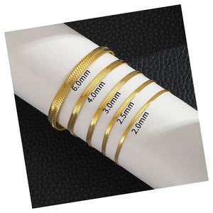 Женский браслет-цепочка из нержавеющей стали - Product Image 1