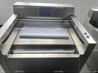 Machine à rouler les gâteaux (300-400 pièces/heure) pour rouleaux suisses et autres gâteaux roulés, avec élasticité et nombre de tours réglables librement