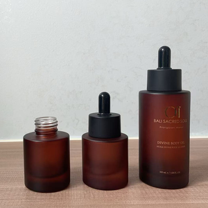 Botellas de Vidrio de Lujo para Cosméticos de 30ml, 40ml, 50ml y 100ml con Acabado Esmerilado, Tapa de Rosca y Gotero para Cuidado de la Piel, Botellas de Vidrio Ámbar con Bomba Pulverizadora - Product Image 2