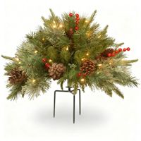 Hiasan Puncak Pohon Natal Buatan dengan Alas Logam, Kerucut Pinus, Buah Berry Merah, Lampu Hangat, Dekorasi Natal untuk Teras dan Halaman, Grosir