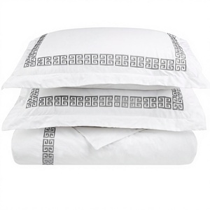 <span class=keywords><strong>Set</strong></span> di <span class=keywords><strong>Lenzuola</strong></span> Ricamate Premium per Hotel, 400TC, Raso Bianco Liscio, Vendita all'Ingrosso - Product Image 1