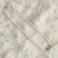 Colliers en perles d'imitation rondes plaquées argent, fabrication OEM/ODM, vente en gros, bijoux élégants pour femmes