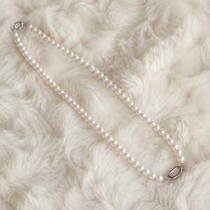 Colliers en perles d'imitation rondes plaquées argent, fabrication OEM/ODM, vente en gros, bijoux élégants pour femmes - Product Image 2
