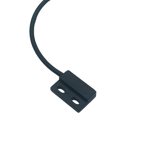 Capteur de proximité magnétique DGKJ 10... 30VDC : capteur cylindrique à deux ou trois fils normalement ouvert - Product Image 1