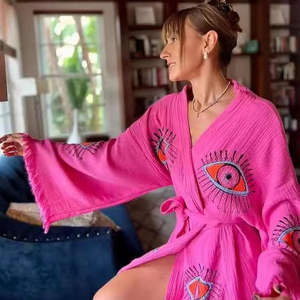 Kimono de Lujo 100% Algodón, Manga Larga, Hermoso Bordado a Mano, Color Rosa Sólido, Abierto por Delante, Talla Grande, Bata de Playa, Modelo a Pedir - Product Image 1