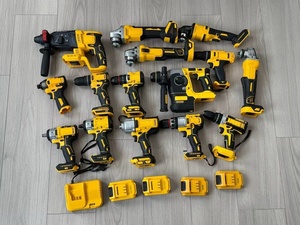 Bộ dụng cụ điện không dây đa năng, sản xuất trực tiếp từ nhà máy OEM, bao gồm máy khoan, cờ lê, cưa, tua vít, làm bằng nhựa - Product Image 2