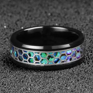 Desain baru pabrik Cina Langsung menjual cincin tatahan cangkang abalon tungsten Pria cincin pria karbida tungsten berlapis hitam