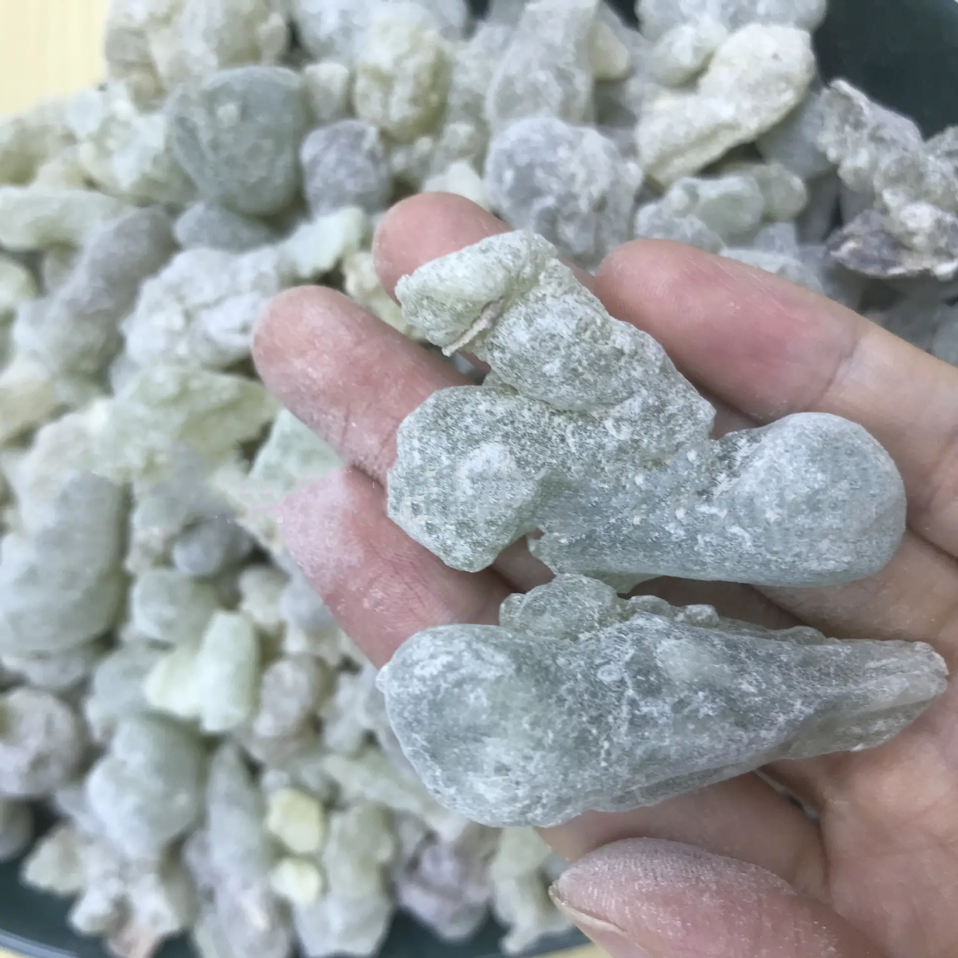 Wholesale high quality oman royal green frankincense resin particle 500g