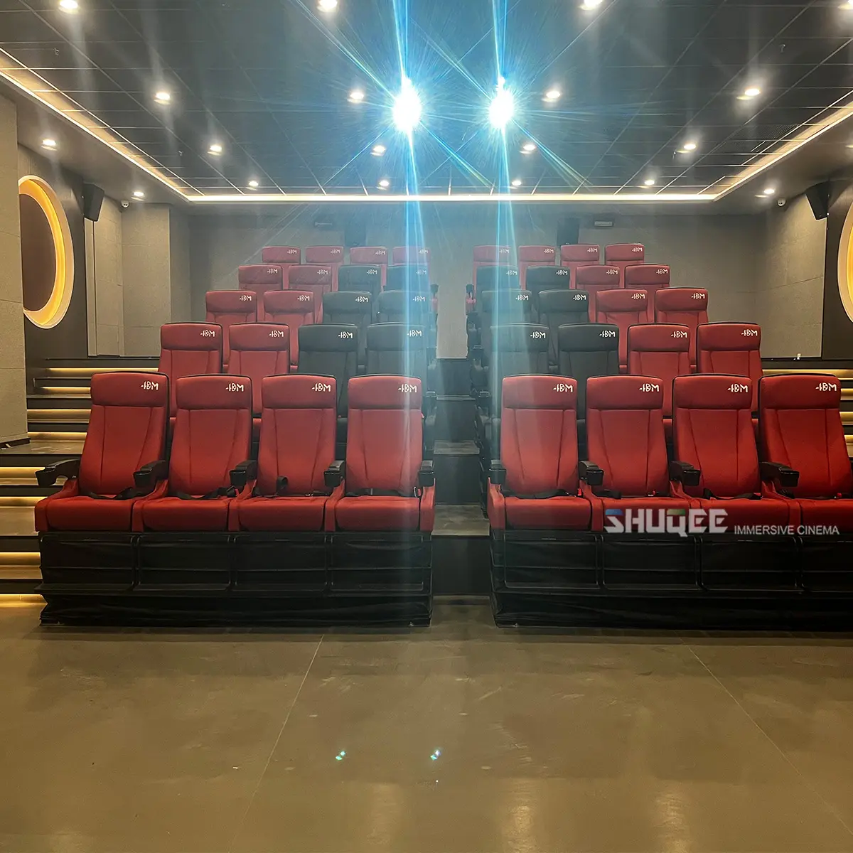 मूवी थियेटर हॉल के लिए सिंथेटिक लेदर सिनेमा कुर्सियों के साथ फैक्टरी मूल्य लाल 5डी थिएटर फर्नीचर