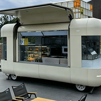 Conteneur de café mobile monobloc de style européen avec des lignes géométriques simples pour un magasin éphémère de marque haut de gamme