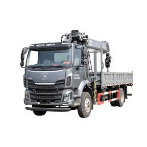 Grue montée sur camion Dongfeng M3 4*2, fournie directement par l'usine, équipée d'une flèche télescopique de 8 tonnes, application large, durable - Product Image 1