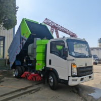 Camion balayeuse routière légère HOWO, machine de balayage sec et humide, conduite à droite en option pour les travaux d'assainissement