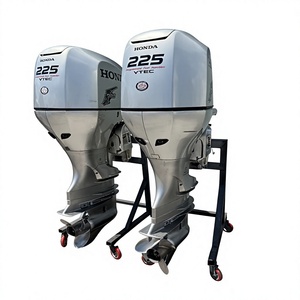 Paire de moteurs hors-bord d'occasion 2018 DF225 225 CV 4 temps 30 pouces de arbre, 318/320 heures, avec équipements, PRÊT À LIVRER – Vente Flash - Product Image 1