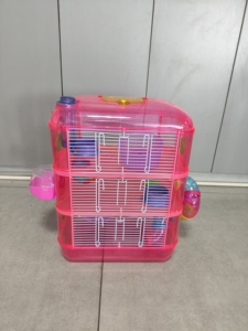 Gabbia per Animali Domestici a Due Livelli in Filo di Ferro per Cani e Criceti, Design Solido e Traspirante, Trasportino Portatile da Viaggio con Confezione in Scatola per Piccoli Animali - Product Image 4