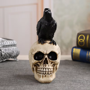 Cabeza de Cuervo Esqueleto de Resina SKB21, Tamaño Real, Estilo Europeo, Pintada a Mano, Modelo Artesanal Temático de Arte Fantasmal para Bares Terroríficos - Product Image 4