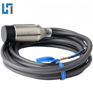 Nouveau capteur de commutateur de E2B-M12LN08-WZ-C1 de E2B-M12KN08-M1-C1 d'origine contrôleur de programmation Plc Stock de contrôleur d'automatisation industrielle - Product Image 1