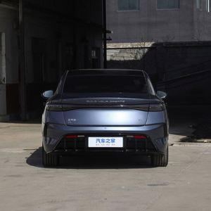 2024 Byd Tang Ev 2023 Voiture Longue Portée 600km Suv Électrique Fabriqué en Chine Stock Byd Dolphin Seal Seagull Yuan up E2 Song Prix Pas Cher - Product Image 4