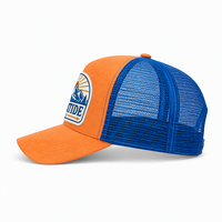 Casquette Trucker en Suédine avec Dos en Maille et Broderie Personnalisée pour Aventure en Plein Air