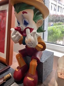 Estatuas Decoración 3D Artesanía de resina para la decoración del hogar Payaso Articulación Muñeca limitada Adorno Muñeca Sentada GK Pinocho Estatuas - Product Image 6