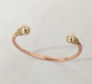 Minimalist <b>Magnetic</b> Copper Bangle With Adjustable Open Cuff Design For Men <b>Women</b> Modern Fashion And Daily Accessories - Product Image 4